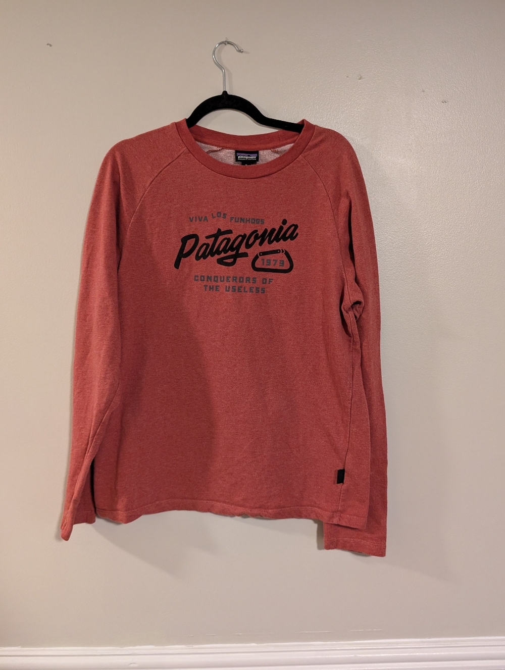 Patagonia‎ Red Long Sleeve Sweatshirt